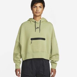Women’s Nike Sportswear Tech Fleece Oversized‎ Crop Pullover Hoodie in Alligator